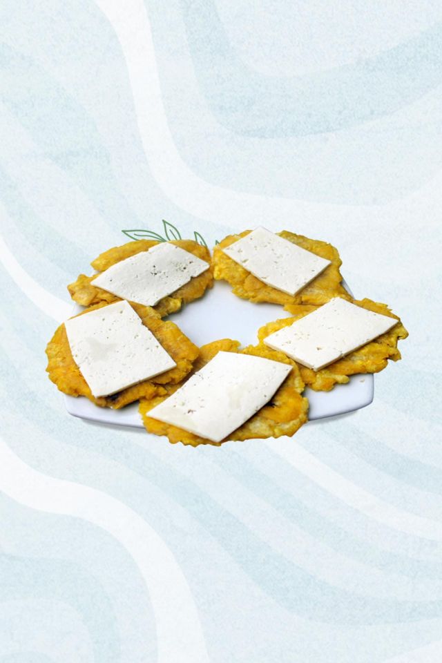 patacones con queso ecuatoriano